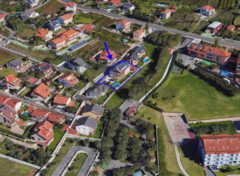 CASA UNIFAMILIAR EN MONTALVO SANXENXO