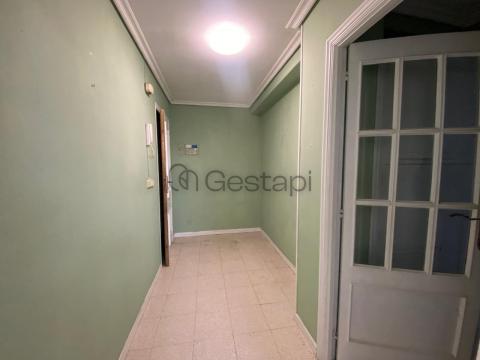 PISO 3 HABITACIONES C/ VIGO