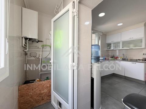 Casa Reformada de 3 Plantas con Garaje | Teis, Vigo